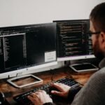 A Economia de Contratar uma Empresa de Suporte de TI para Empreendedores